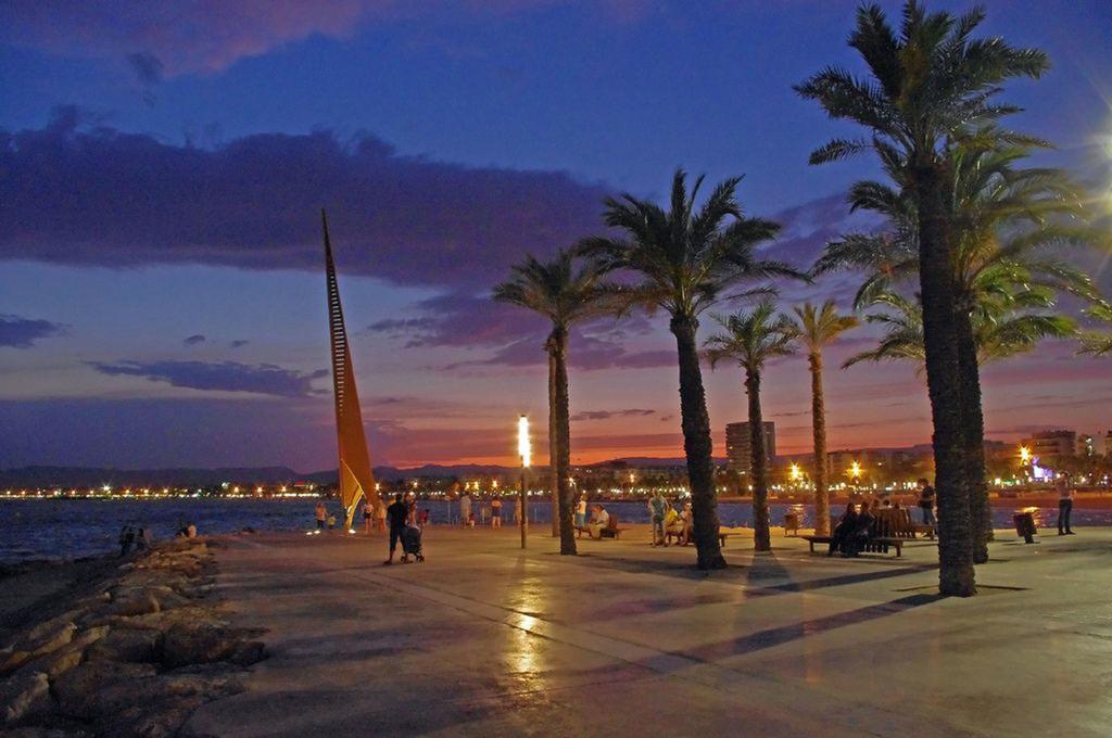 萨洛Cordoba Planet Costa Dorada公寓 外观 照片