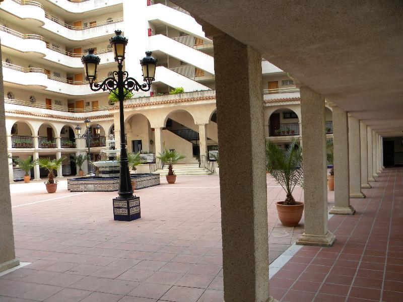 萨洛Cordoba Planet Costa Dorada公寓 外观 照片