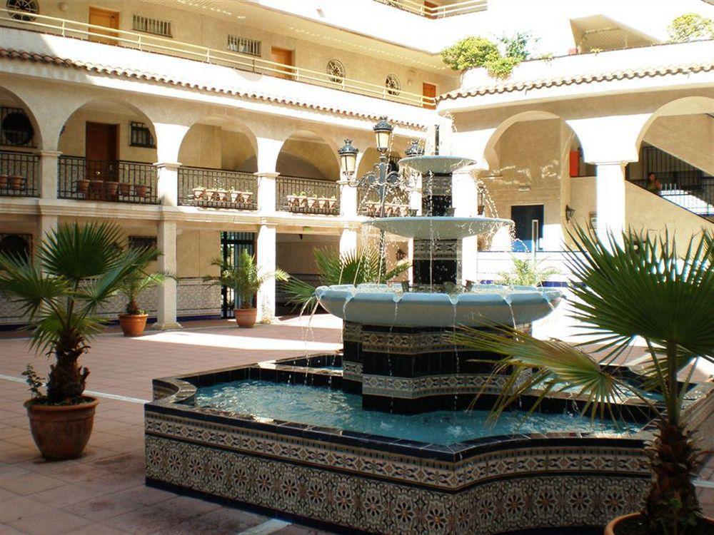 萨洛Cordoba Planet Costa Dorada公寓 外观 照片